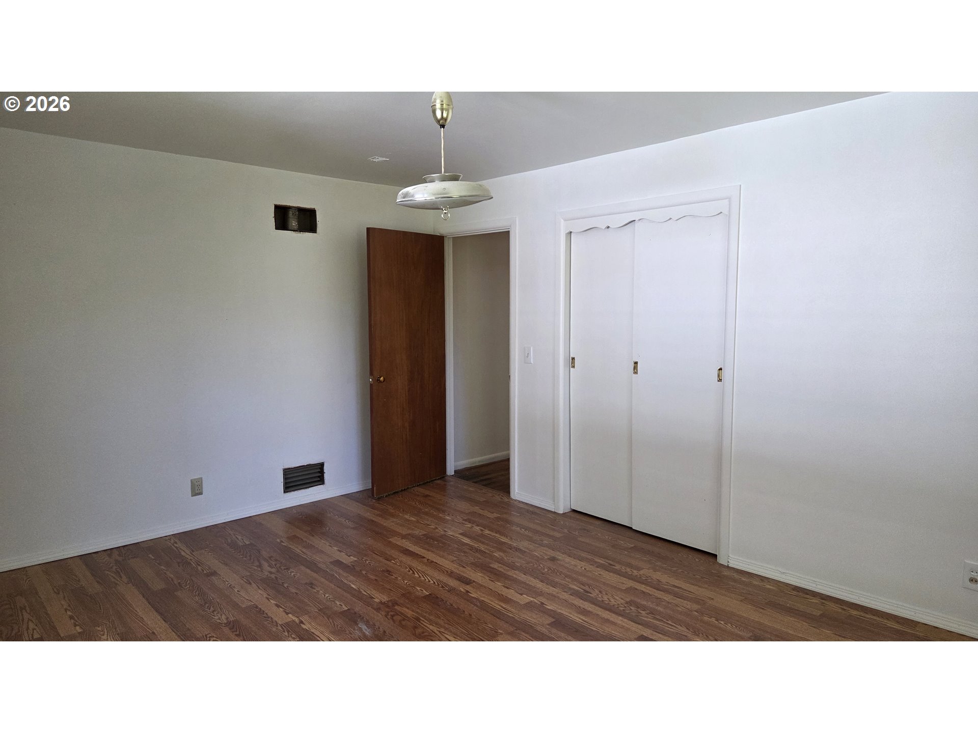 28213 Hunter Creek Heights Road Gold Beach, OR 97444 - Photo 19 of 33 Bedroom