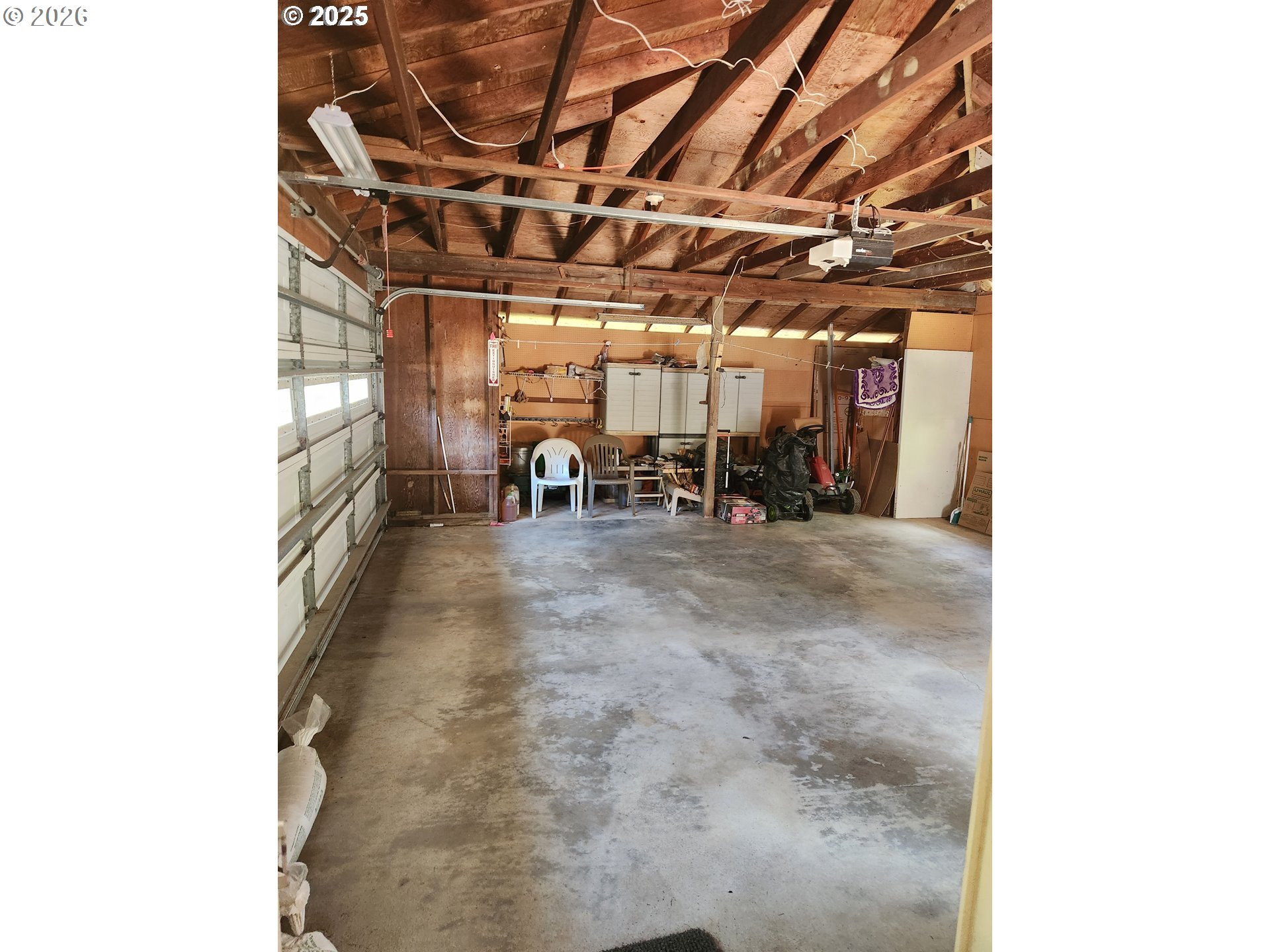 28213 Hunter Creek Heights Road Gold Beach, OR 97444 - Photo 26 of 33 Garage