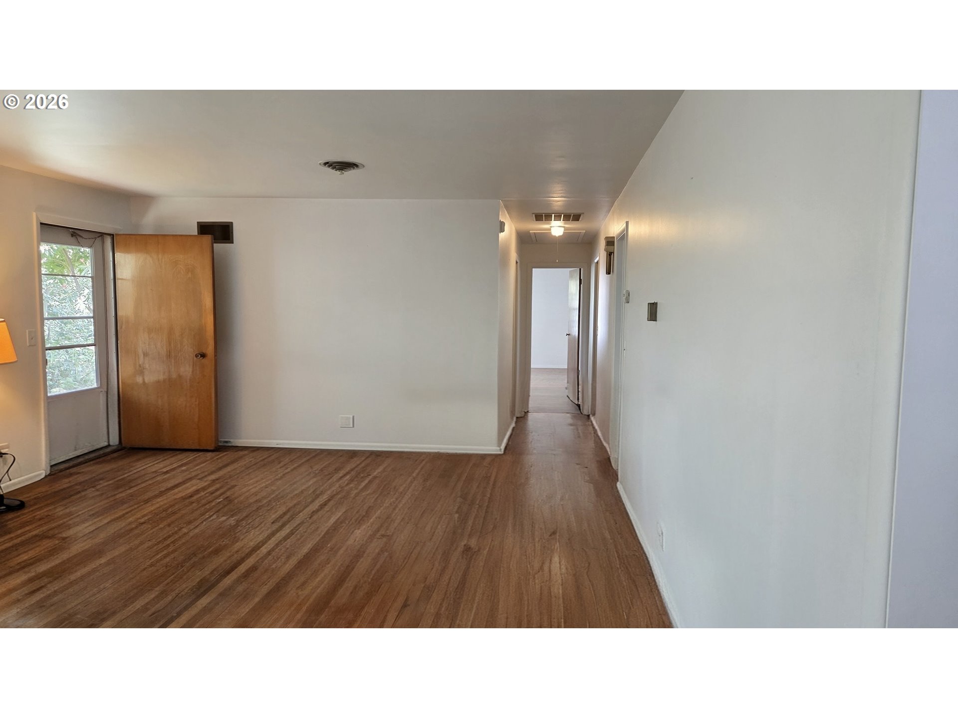 28213 Hunter Creek Heights Road Gold Beach, OR 97444 - Photo 6 of 33 Living Room