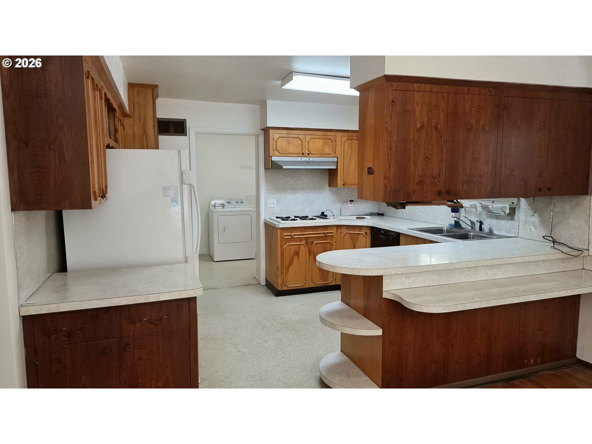 28213 Hunter Creek Heights Road Gold Beach, OR 97444 - Photo 8 of 33 Kitchen