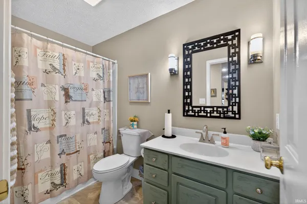 $625,000 | 342 The Woods, Bedford, IN 47421
