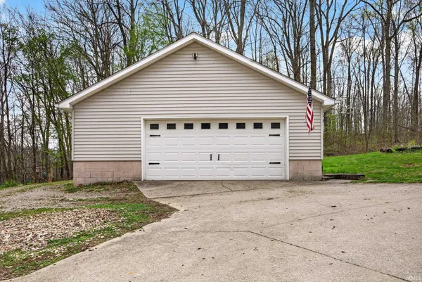 $625,000 | 342 The Woods, Bedford, IN 47421