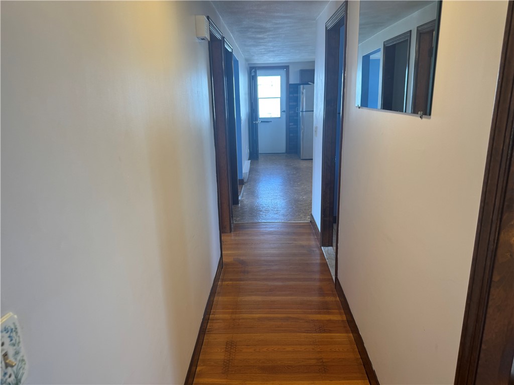 82 Valley Avenue Warwick, RI 02886 - Photo 11 of 20