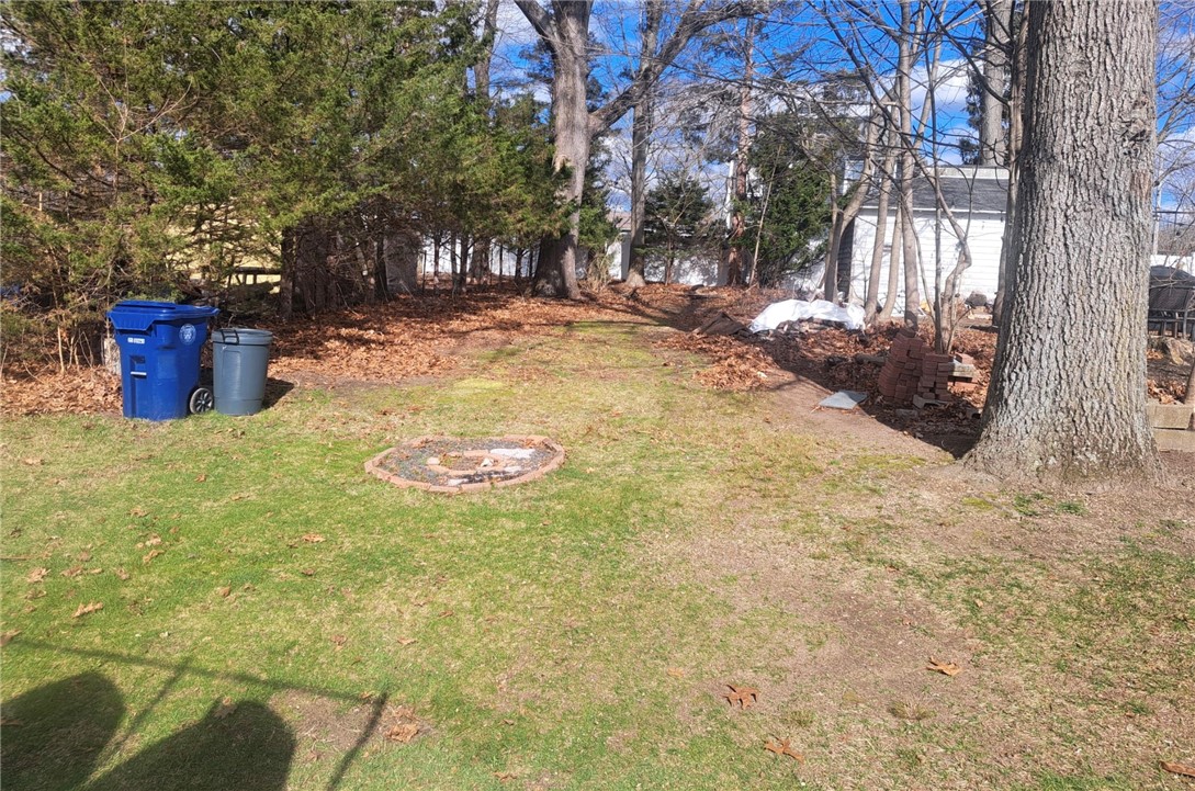 82 Valley Avenue Warwick, RI 02886 - Photo 5 of 20