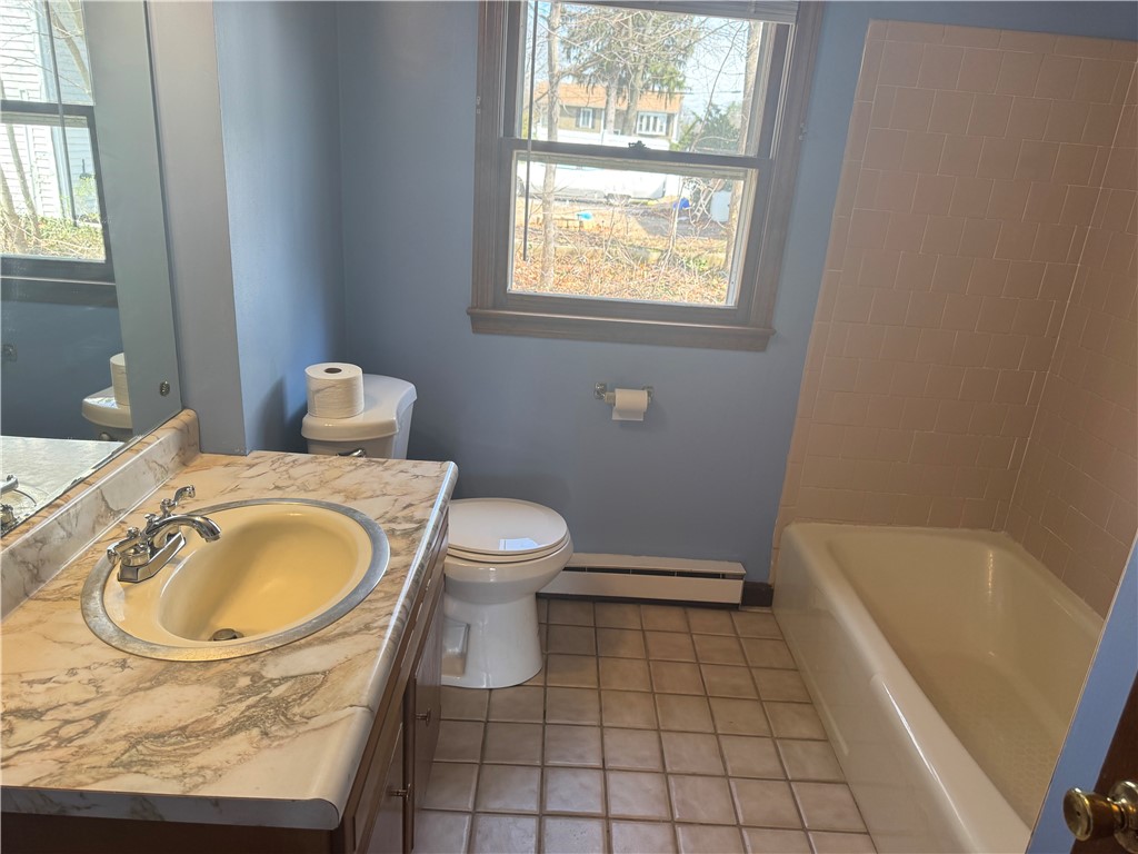 82 Valley Avenue Warwick, RI 02886 - Photo 9 of 20