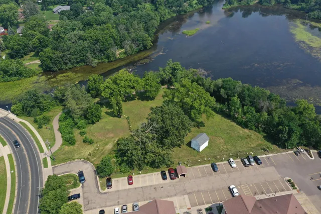 $450,000 | 404 South Winter Street, River Falls, WI 54022