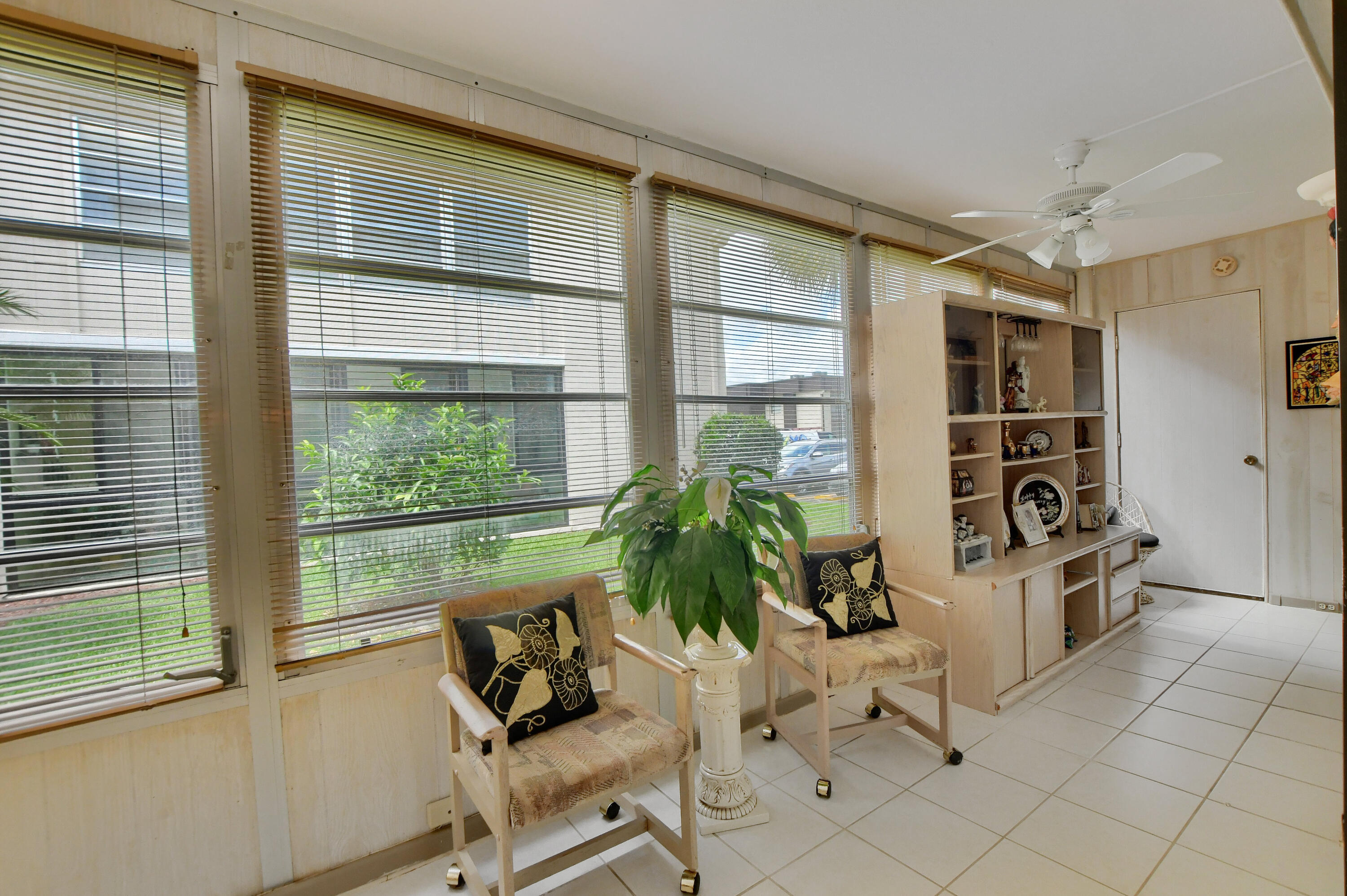 106 Capri B Delray Beach, FL 33484 - Photo 15 of 37 15_ebf_2910-hdr(5)
