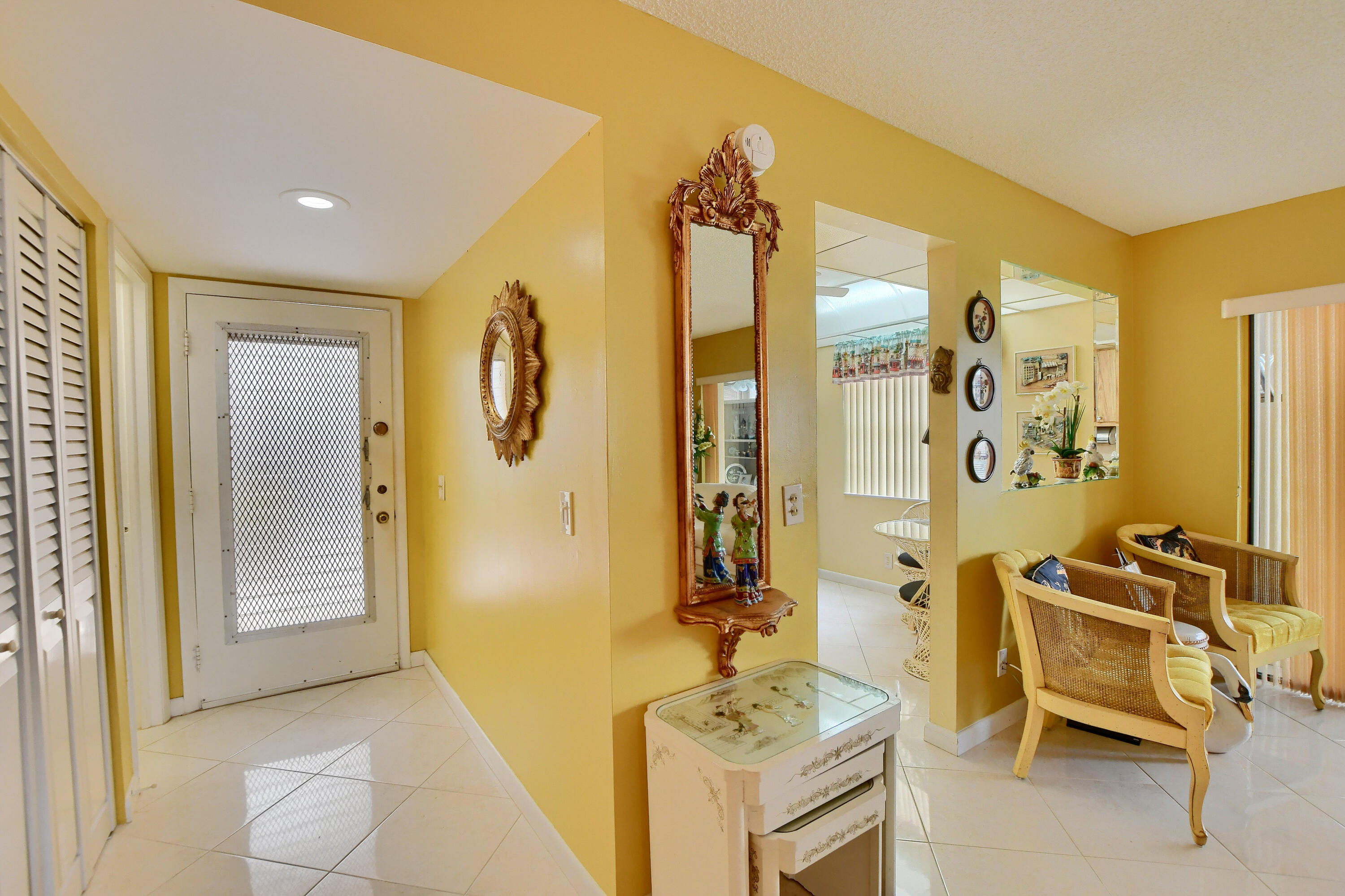 106 Capri B Delray Beach, FL 33484 - Photo 4 of 37 04_ebf_2855-hdr(5)