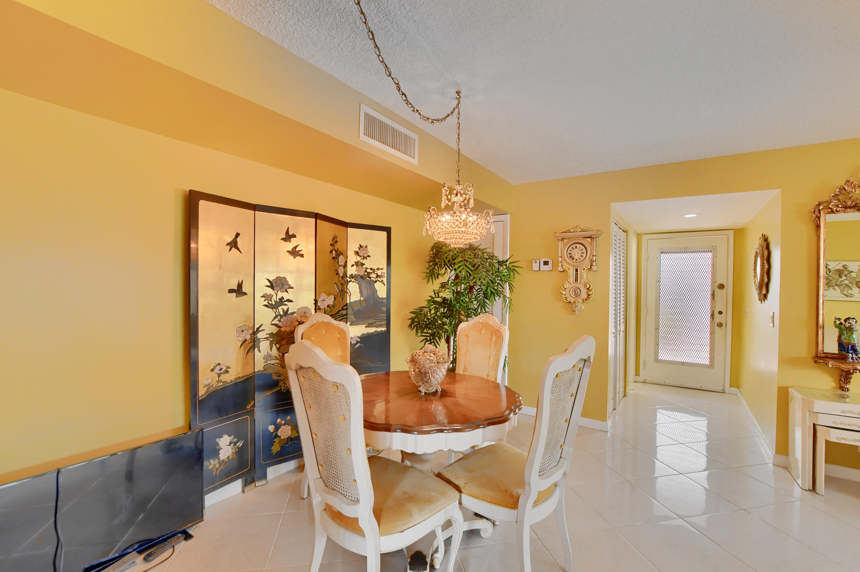 106 Capri B Delray Beach, FL 33484 - Photo 7 of 37 07_ebf_2870-hdr(5)