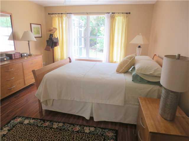 840 Southwest Balmoral Trace Stuart, FL 34997 - Photo 4 of 23 Gallery Image 4