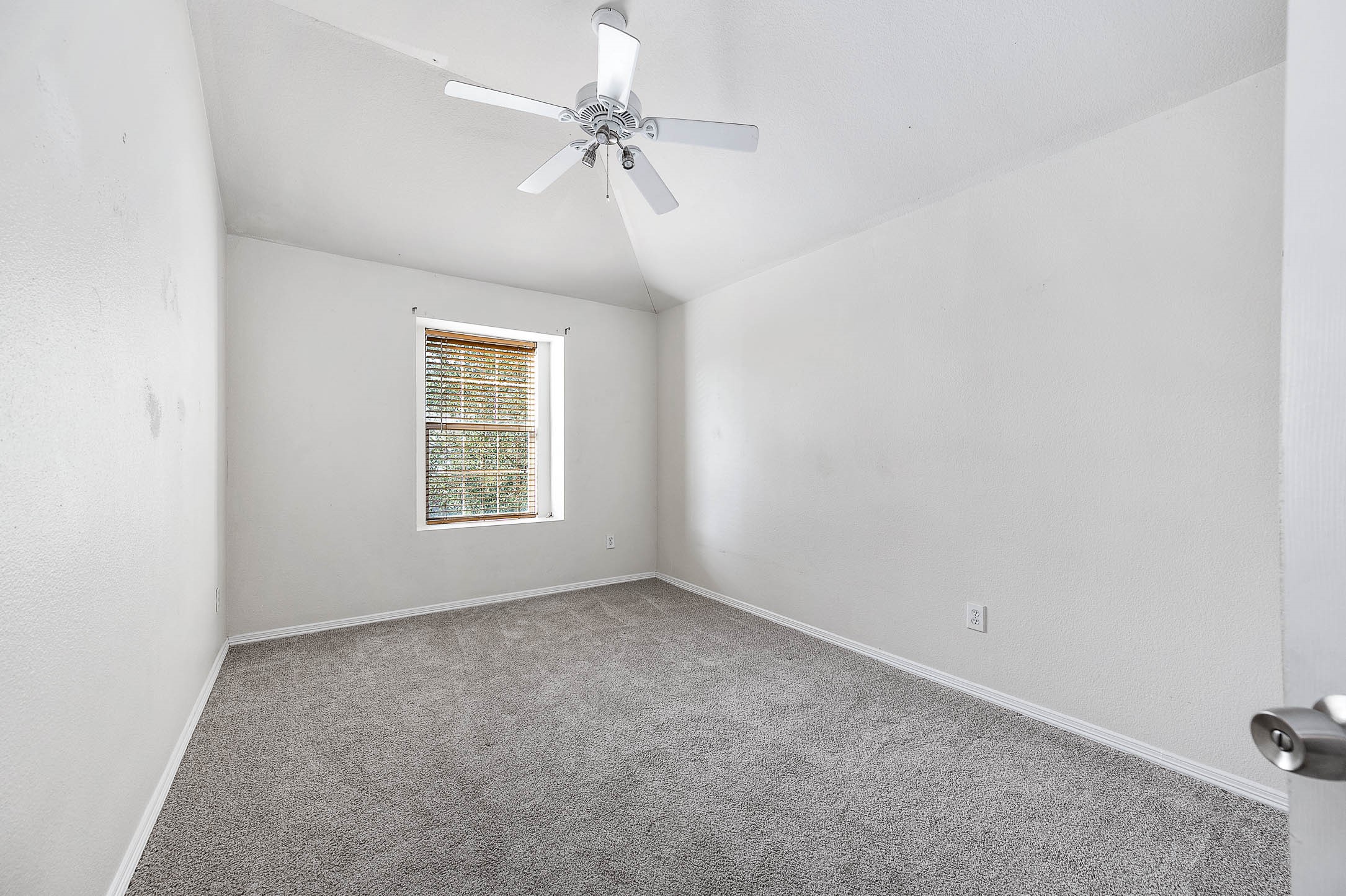 1017 Hamilton Street Alvin, TX 77511 - Photo 22 of 33