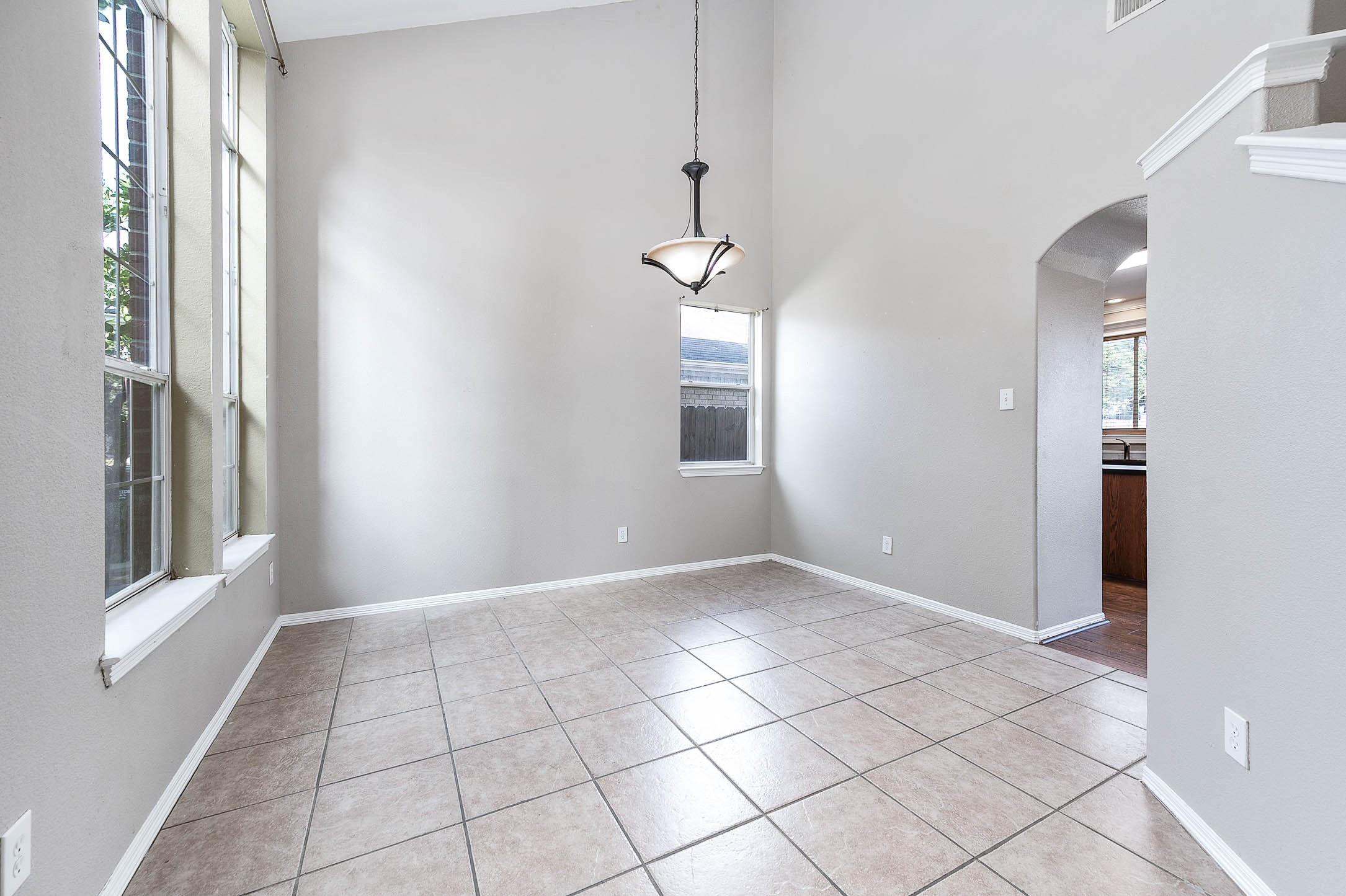 1017 Hamilton Street Alvin, TX 77511 - Photo 6 of 33