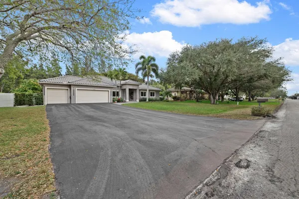 $1,199,000 | 5320 Southwest 199th Avenue, Pembroke Pines, FL 33332