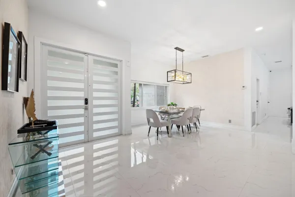 $1,199,000 | 5320 Southwest 199th Avenue, Pembroke Pines, FL 33332