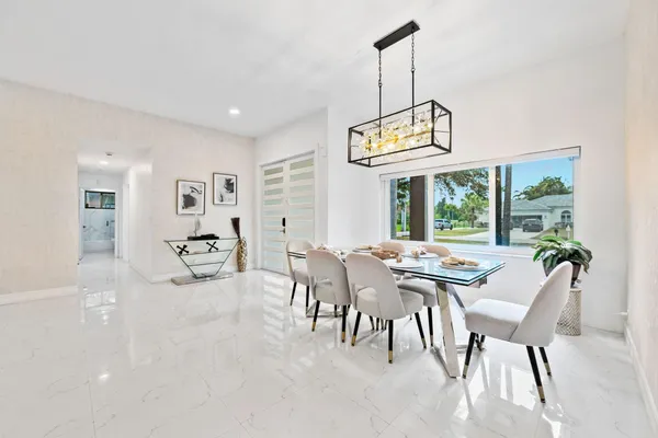 $1,199,000 | 5320 Southwest 199th Avenue, Pembroke Pines, FL 33332