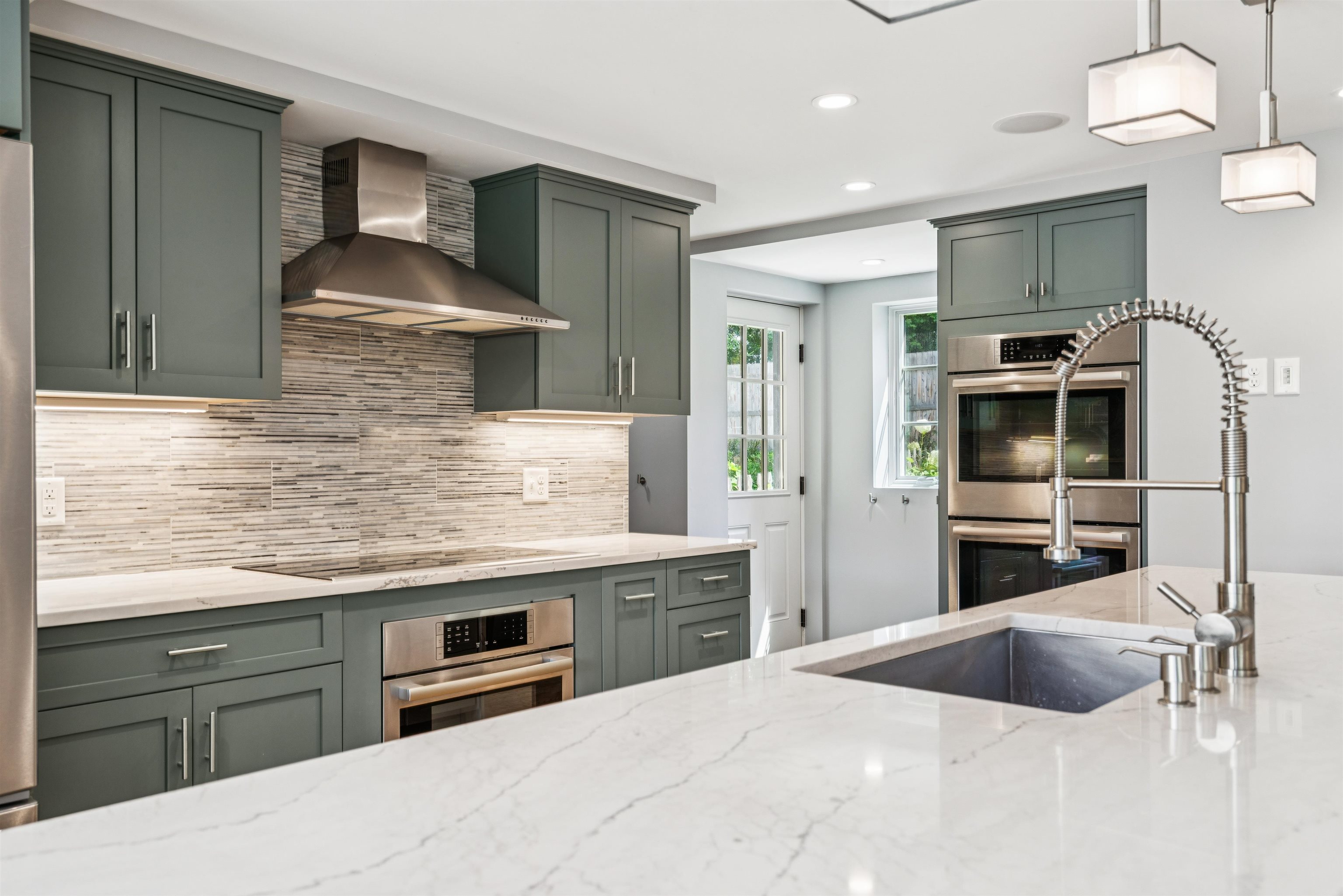 33 East Wheelock Street Hanover, NH 03755 - Photo 5 of 49