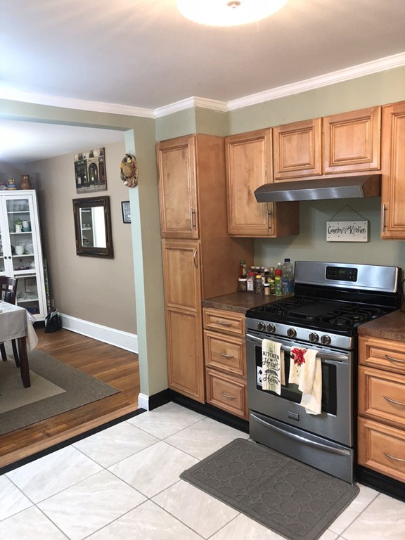 14 Lancashire Road Springfield, MA 01107 - Photo 11 of 12 Gallery Image 11