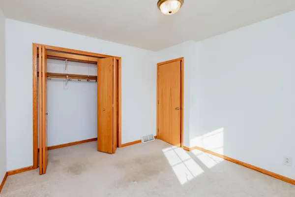 $229,000 | 305 Webster Street, Lisbon, ND 58054