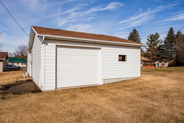 $229,000 | 305 Webster Street, Lisbon, ND 58054