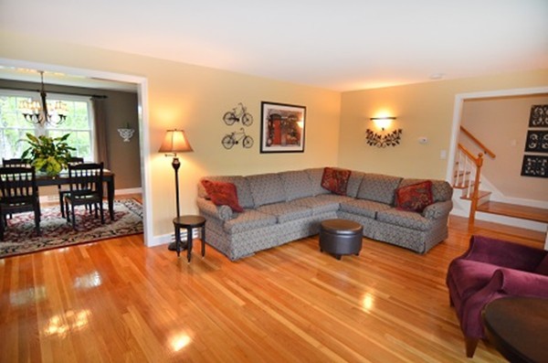 43 Dalton Road Chelmsford, MA 01824 - Photo 5 of 24 Gallery Image 5