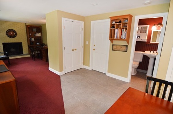 43 Dalton Road Chelmsford, MA 01824 - Photo 10 of 24 Gallery Image 10