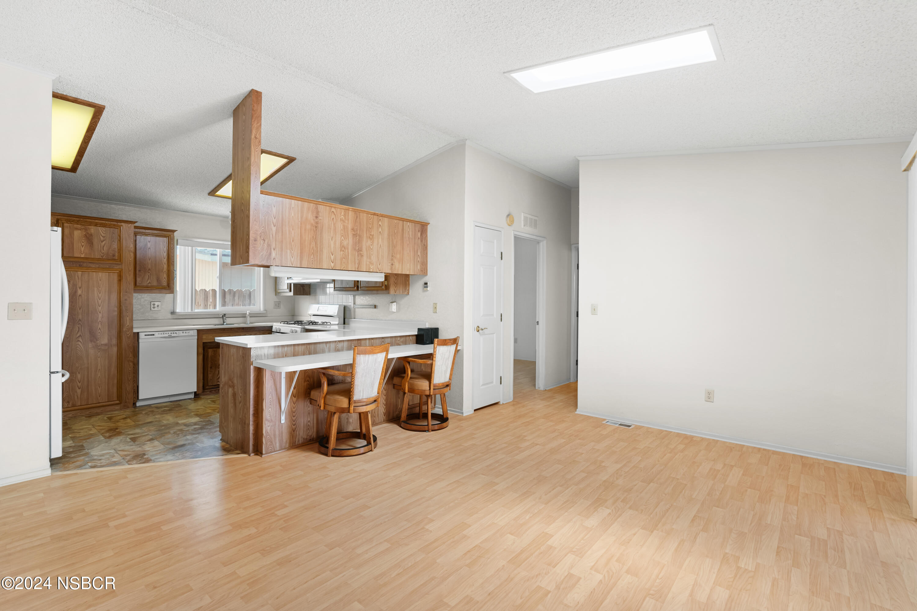 910 Vista Del Sol Santa Maria, CA 93458 - Photo 13 of 45 13_910 vista del rio-13