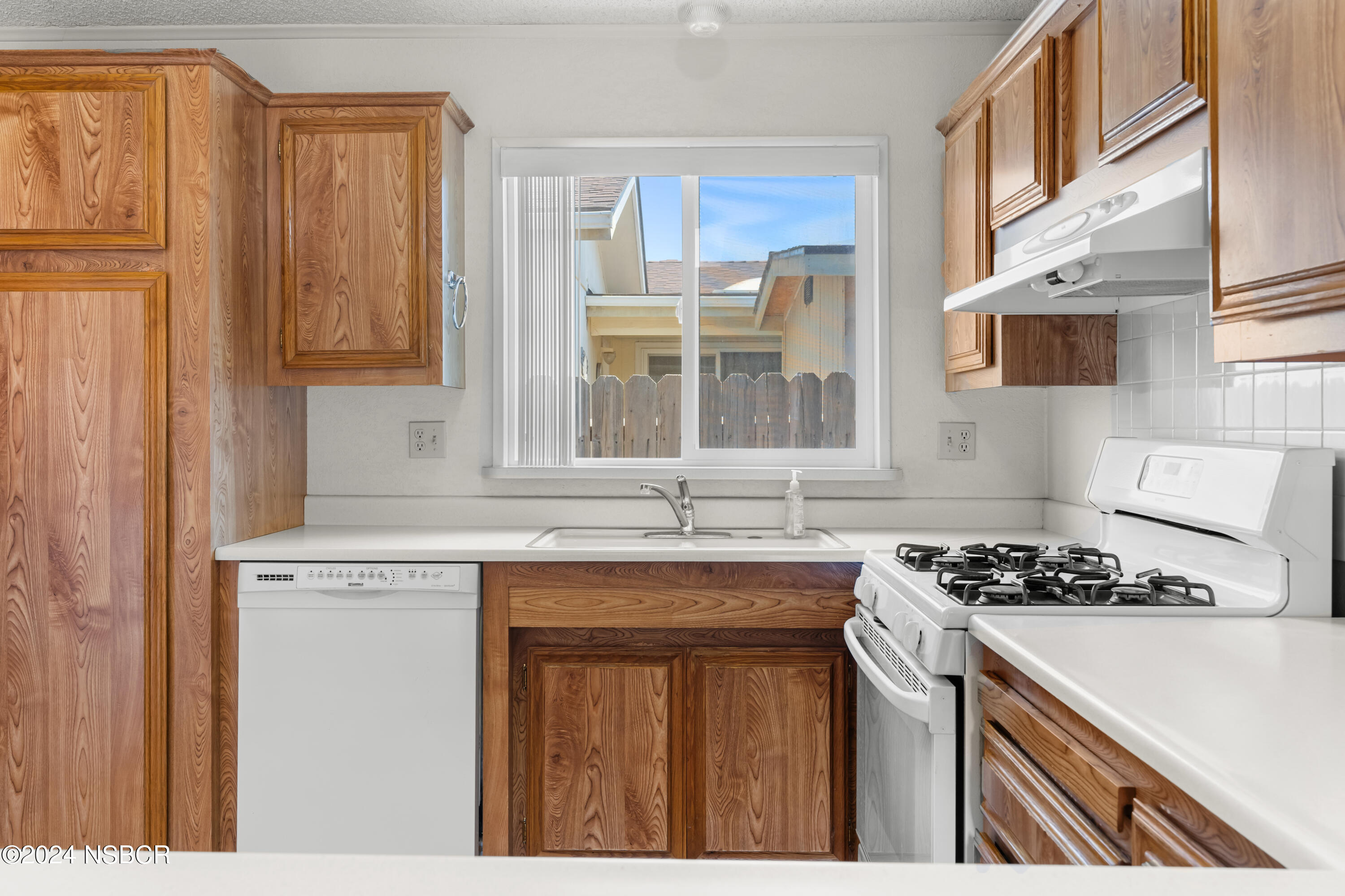 910 Vista Del Sol Santa Maria, CA 93458 - Photo 15 of 45 15_910 vista del rio-15