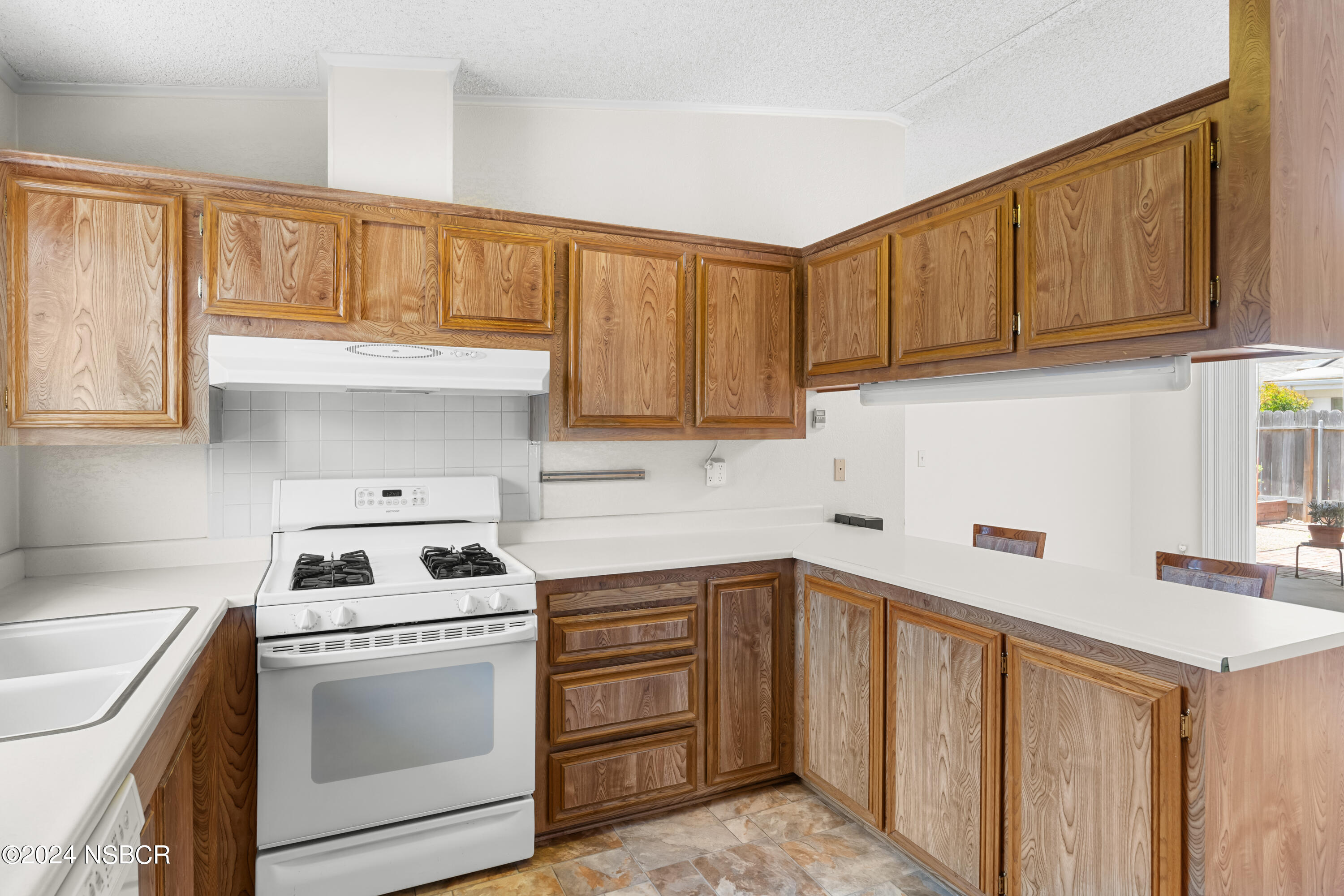 910 Vista Del Sol Santa Maria, CA 93458 - Photo 18 of 45 18_910 vista del rio-18