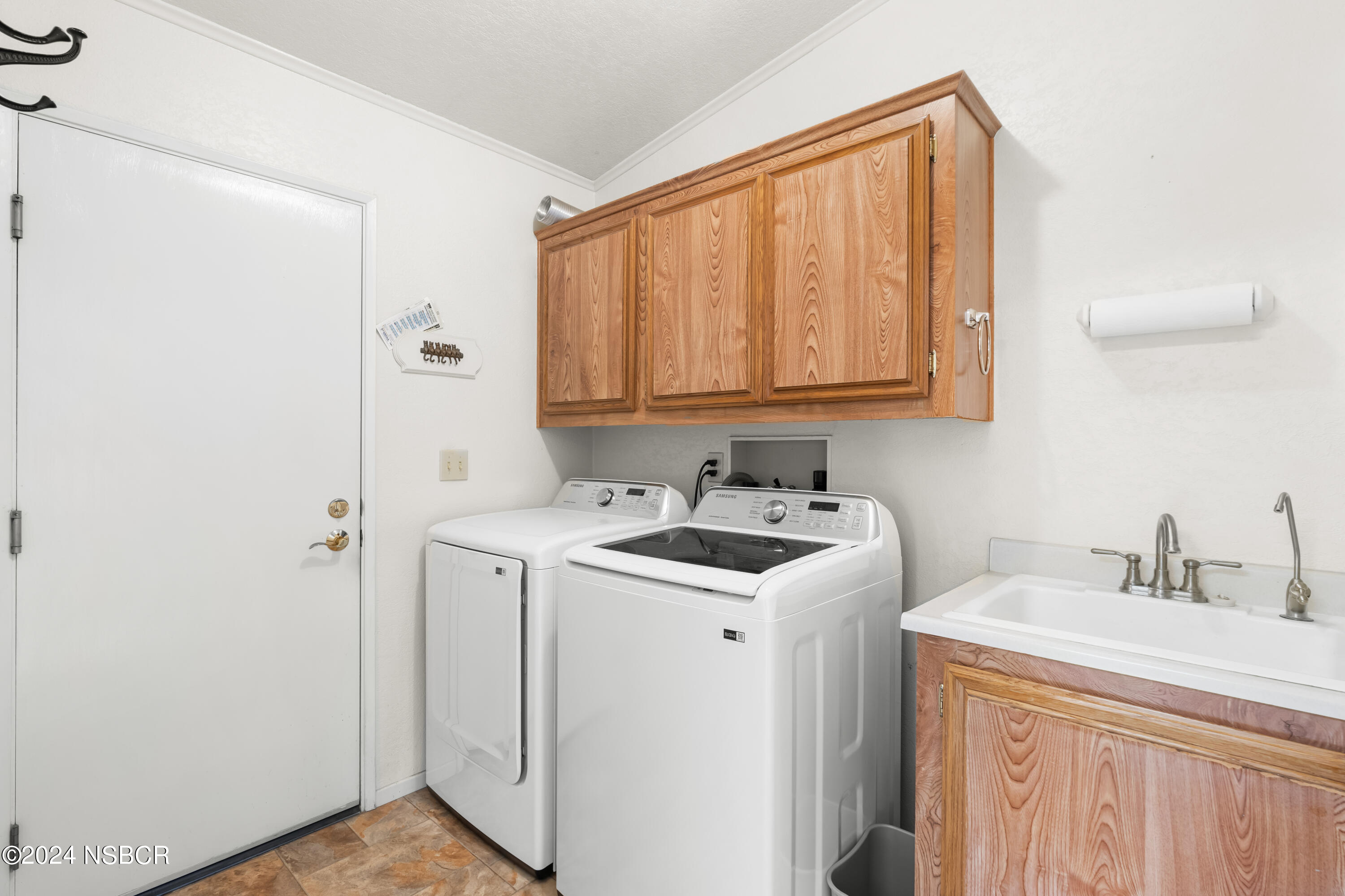 910 Vista Del Sol Santa Maria, CA 93458 - Photo 21 of 45 21_910 vista del rio-21