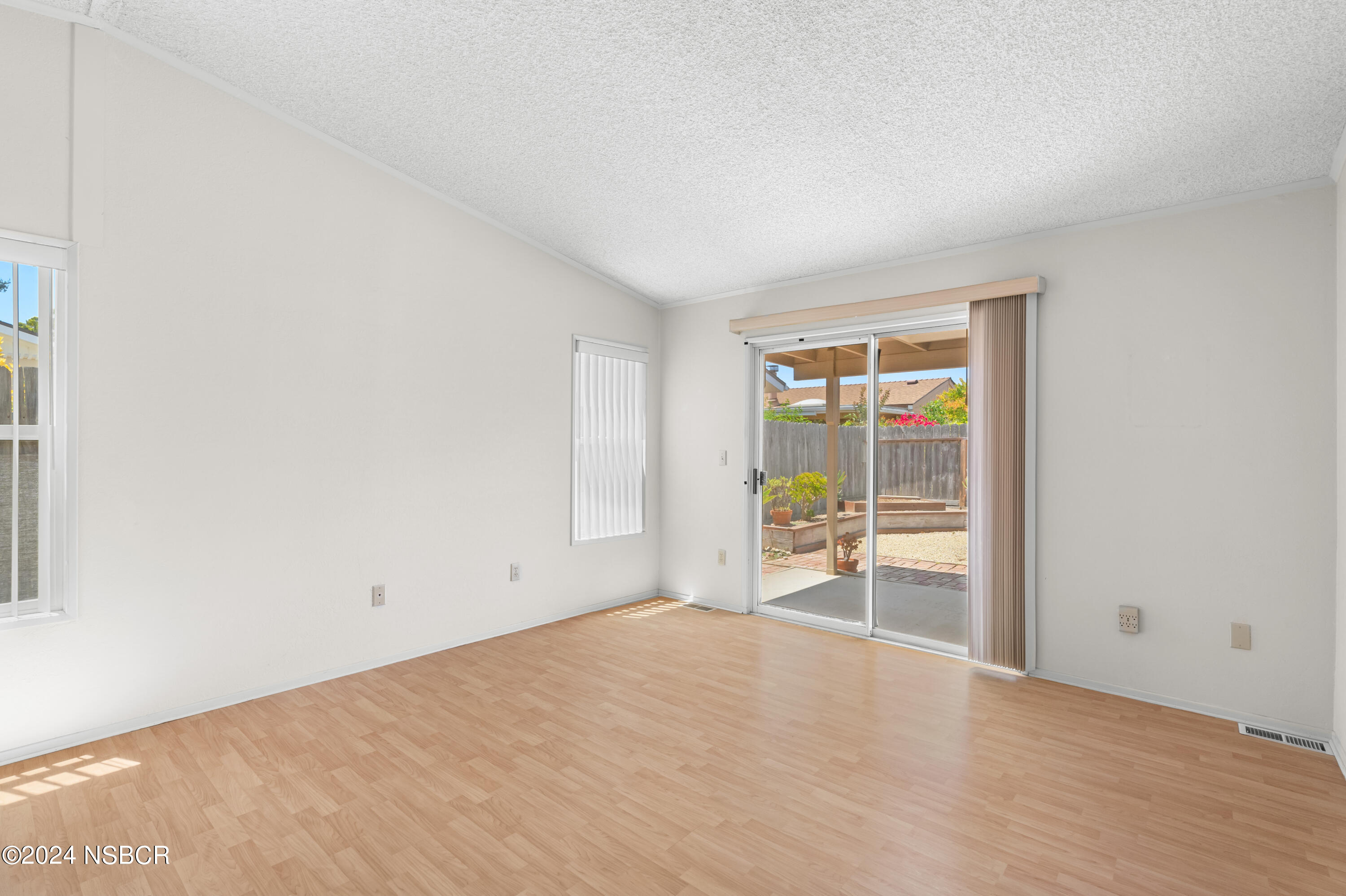 910 Vista Del Sol Santa Maria, CA 93458 - Photo 23 of 45 23_910 vista del rio-23