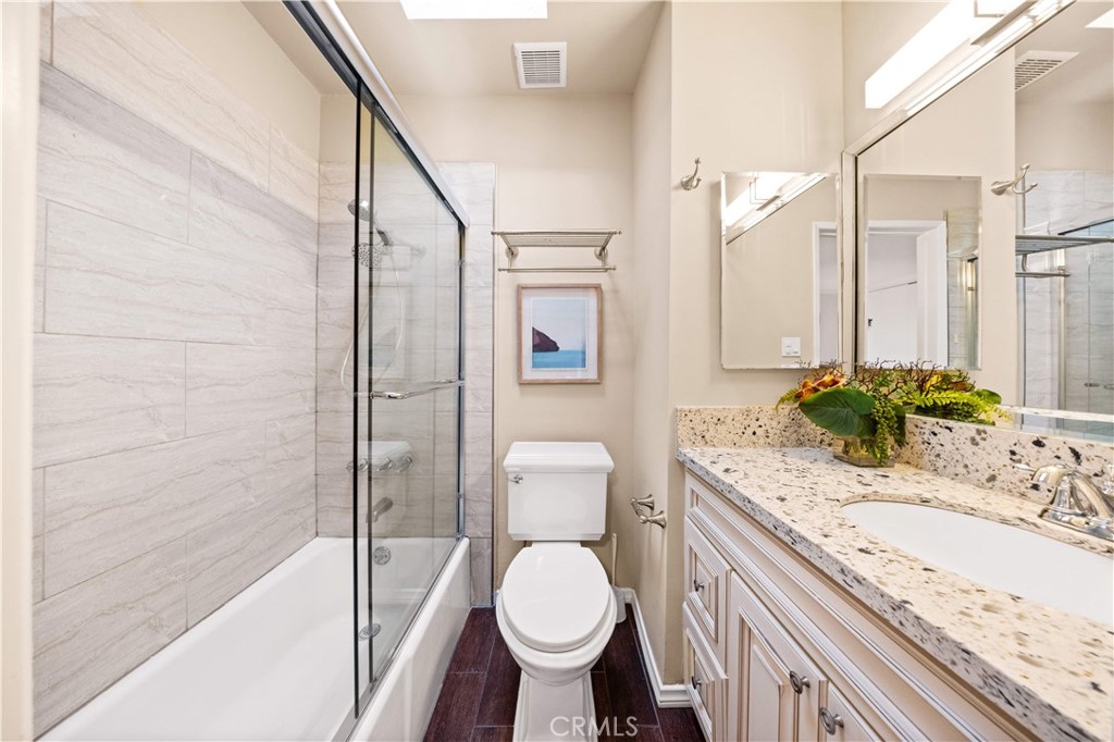 573 Fairview Avenue Arcadia, CA 91007 - Photo 33 of 55 Bathroom with Shower in Tub on the Second floor