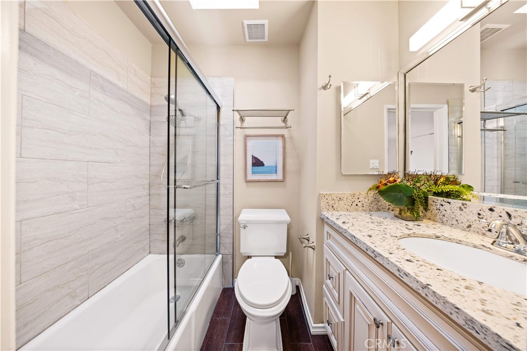 573 Fairview Avenue Arcadia, CA 91007 - Photo 33 of 55 Bathroom with Shower in Tub on the Second floor