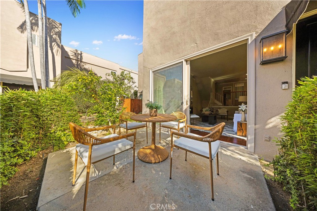 573 Fairview Avenue Arcadia, CA 91007 - Photo 4 of 55 Front Porch