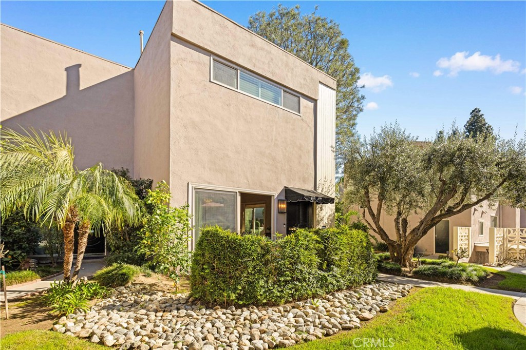 573 Fairview Avenue Arcadia, CA 91007 - Photo 41 of 55 Front