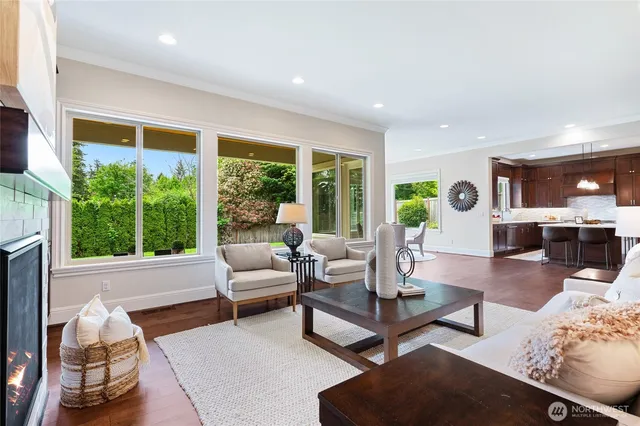 $5,396,000 | 9827 Northeast 20th Street, Bellevue, WA 98004