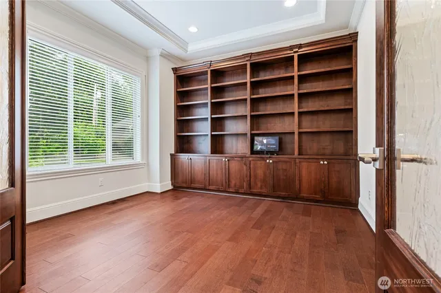 $5,396,000 | 9827 Northeast 20th Street, Bellevue, WA 98004