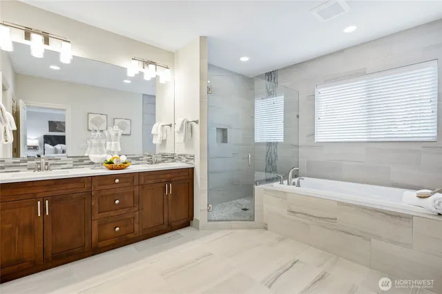 $5,396,000 | 9827 Northeast 20th Street, Bellevue, WA 98004