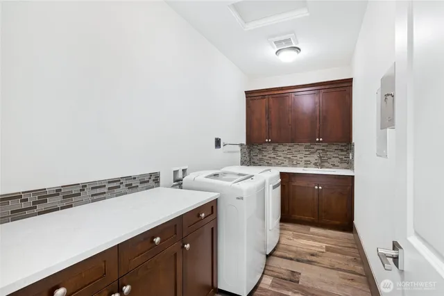 $5,396,000 | 9827 Northeast 20th Street, Bellevue, WA 98004