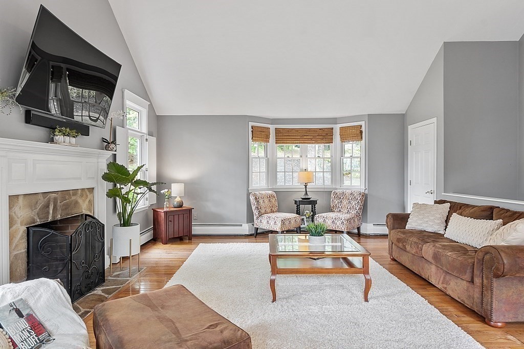 701 Flat Hill Road Lunenburg, MA 01462 - Photo 15 of 40 Gallery Image 15
