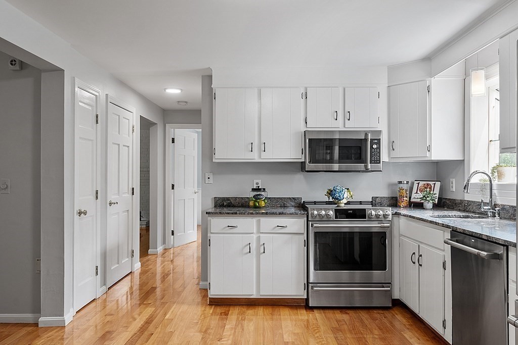 701 Flat Hill Road Lunenburg, MA 01462 - Photo 21 of 40 Gallery Image 21