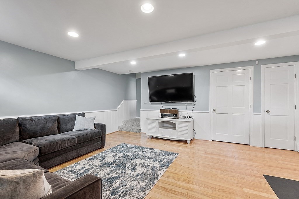 701 Flat Hill Road Lunenburg, MA 01462 - Photo 33 of 40 Gallery Image 33