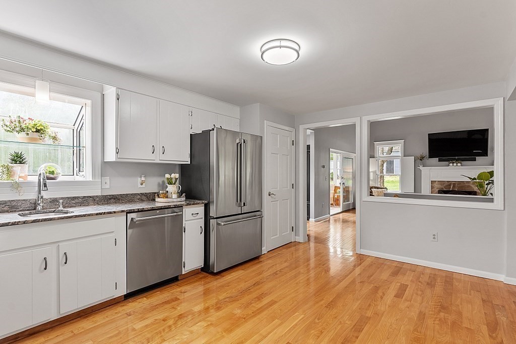 701 Flat Hill Road Lunenburg, MA 01462 - Photo 10 of 40 Gallery Image 10