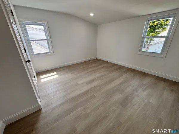 $2,700 | 23 Roosevelt Avenue, Unit 2, Stamford, CT 06902