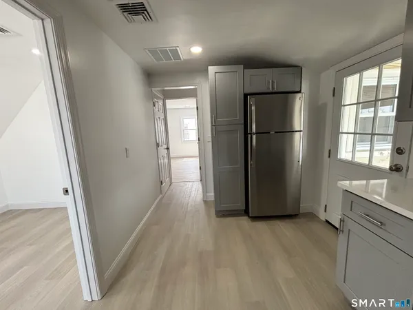 $2,700 | 23 Roosevelt Avenue, Unit 2, Stamford, CT 06902