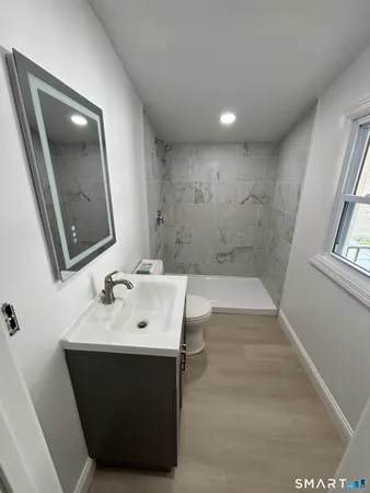 $2,700 | 23 Roosevelt Avenue, Unit 2, Stamford, CT 06902