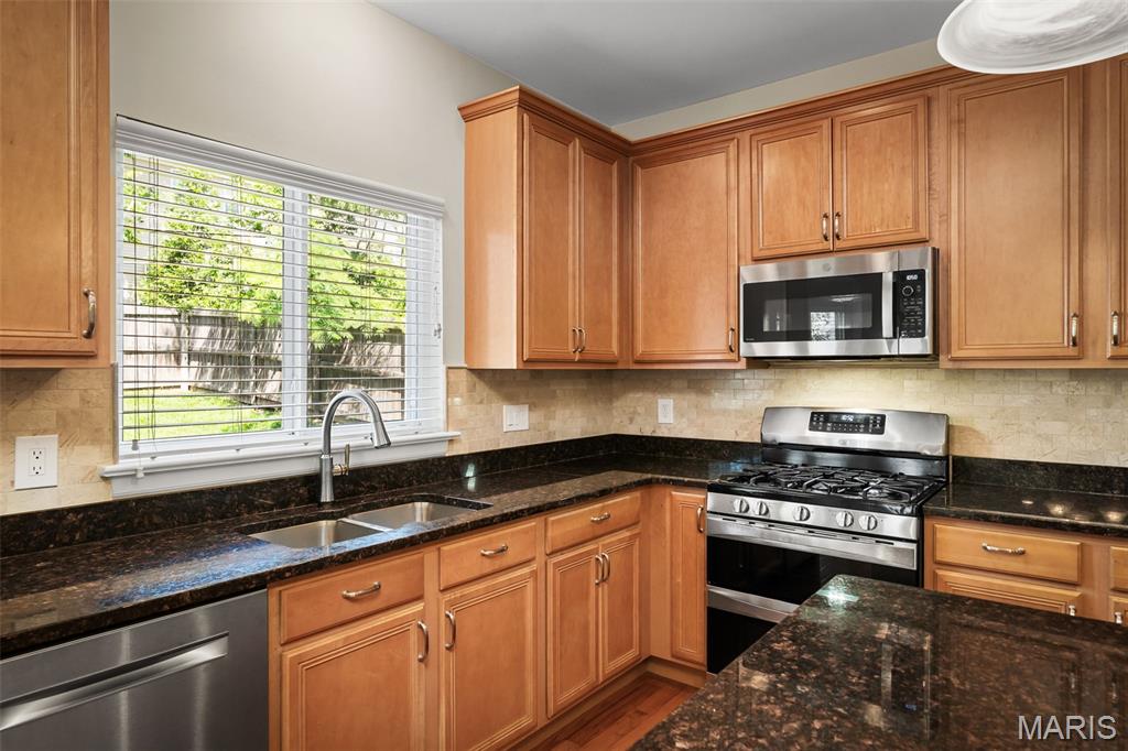 1131 Harwood Road Des Peres, MO 63131 - Photo 24 of 77