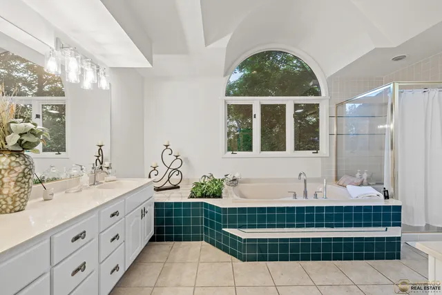 $975,000 | 5898 Partridge Lane, Long Grove, IL 60047