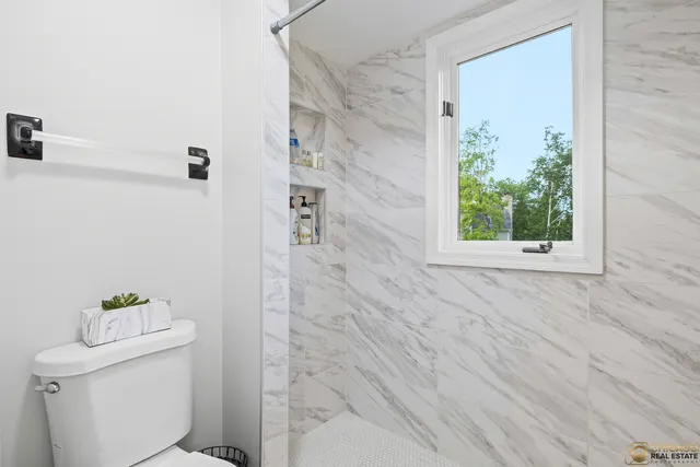 $975,000 | 5898 Partridge Lane, Long Grove, IL 60047