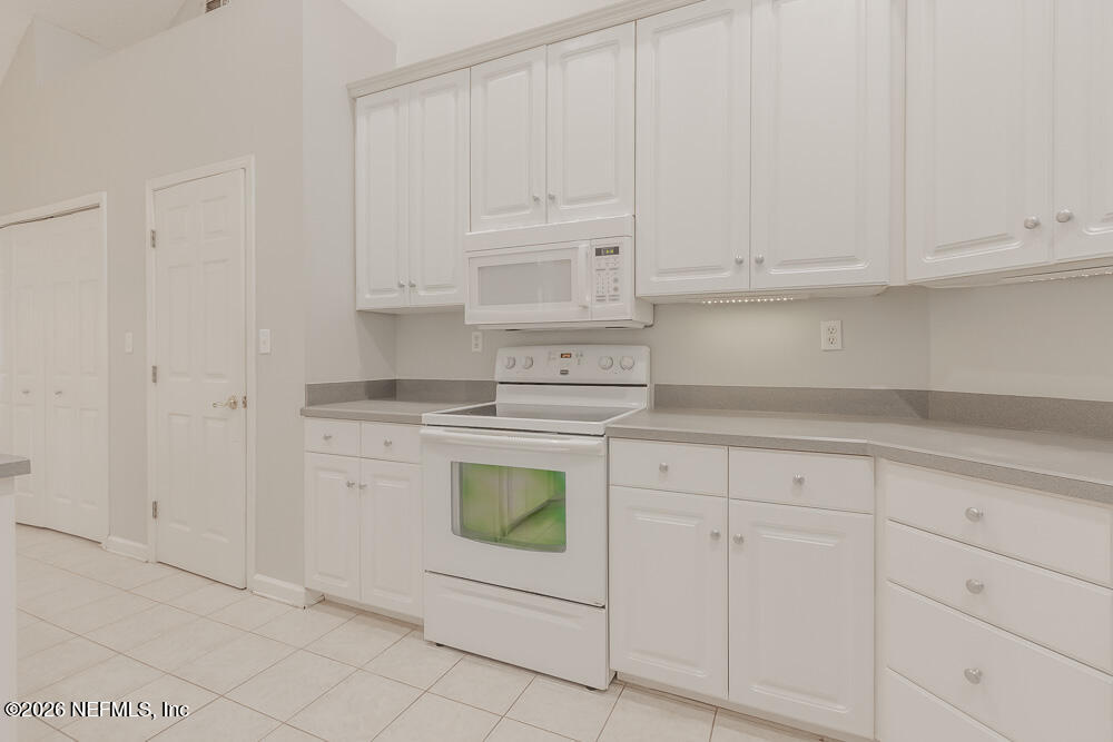 1942 Derringer Road Jacksonville, FL 32225 - Photo 12 of 44 20250526_derringer_rd_8032