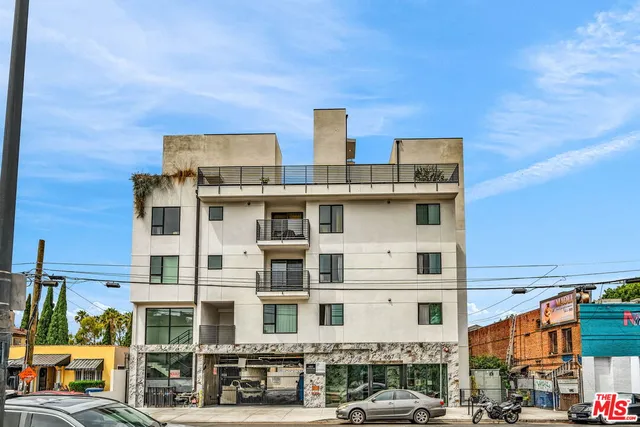 $2,200 | 667 North Wilton Place, Unit 307, Los Angeles, CA 90004